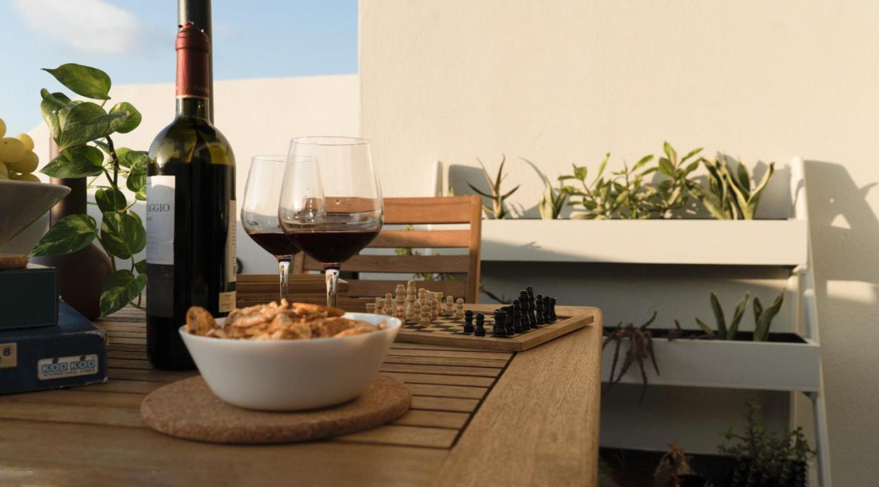 Cosy Designer Seaview Penthouse With Terrace & Bbq Apartman San Pawl il-Baħar Kültér fotó